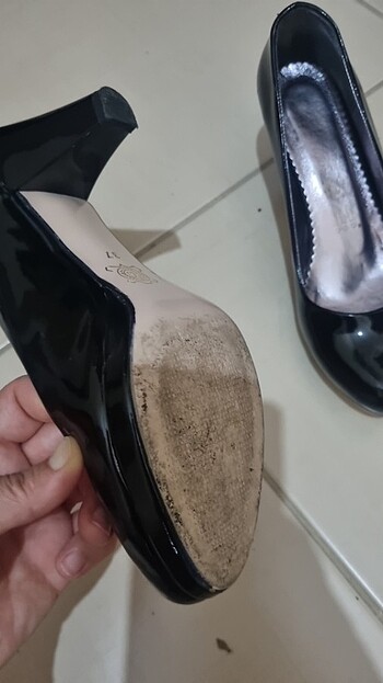 37 Beden Rugan siyah ayakkabı