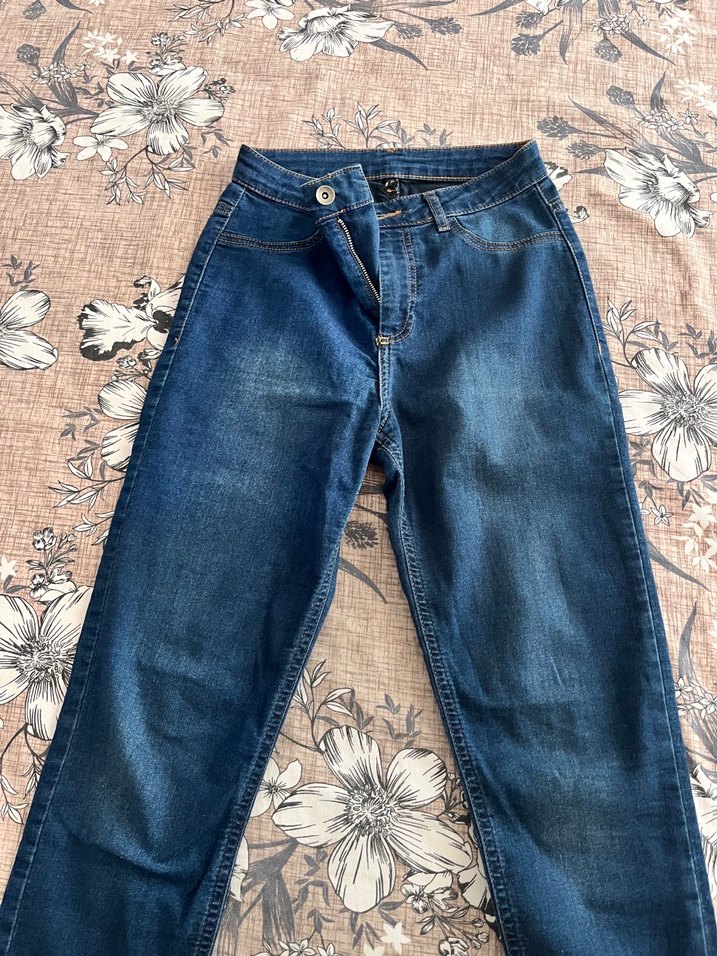 Kadın Lacivert Bol Kesim Midi Kot Pantolon - Görsel 2