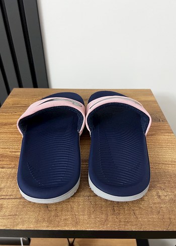 Nike Kızlar için Pembe Tokalı Terlik - Görsel 3