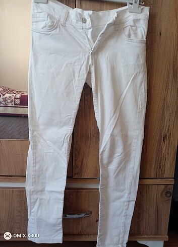 Beyaz Pantalon 