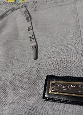 l Beden DOLCE GABBANA HIC KULLANILMAMIŞ ETİKETLİ SATILIK