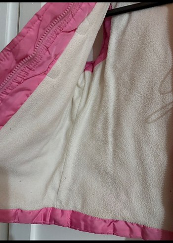 Düğmeli Pembe Kız Çocuk Yeleği - Görsel 2