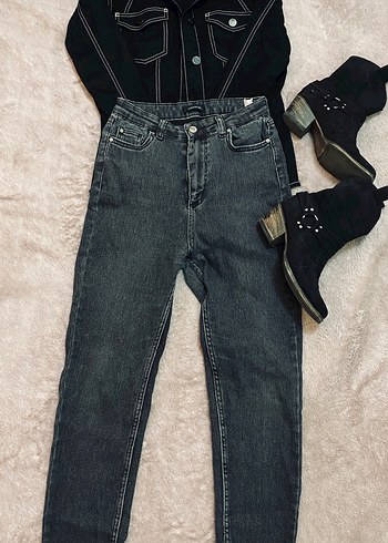 Kombin. Gri Kadın Denim Ceket, Salaş Kesim, Sokak Stili - Görsel 3