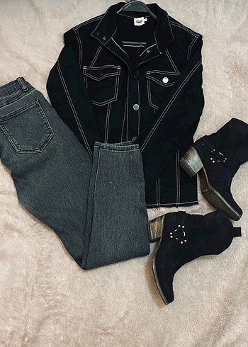 Kombin. Gri Kadın Denim Ceket, Salaş Kesim, Sokak Stili - Görsel 2