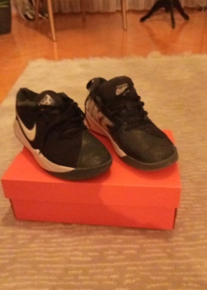 Nike Team Hustle Quick Ayakkabı - Görsel 3