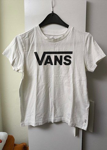 Beyaz V Yaka Vans Tişört