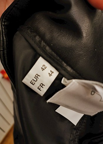 Kahverengi Kemerli Mini Deri Şort - Görsel 5