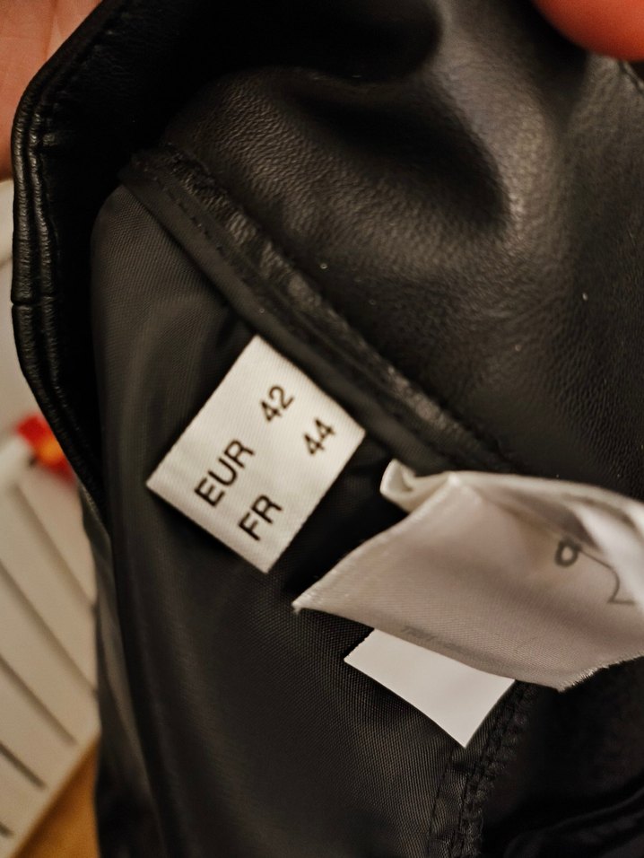 Kahverengi Kemerli Mini Deri Şort - Görsel 5