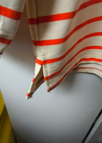 Kırmızı Çizgili Uzun Kollu Tişört - Görsel 3