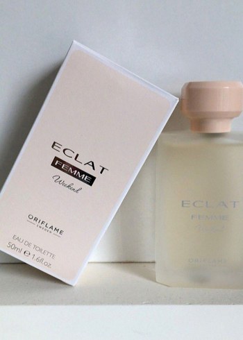 Beden Renk Oriflame Eclat Femme Weekend Kadın Parfümü 50ml