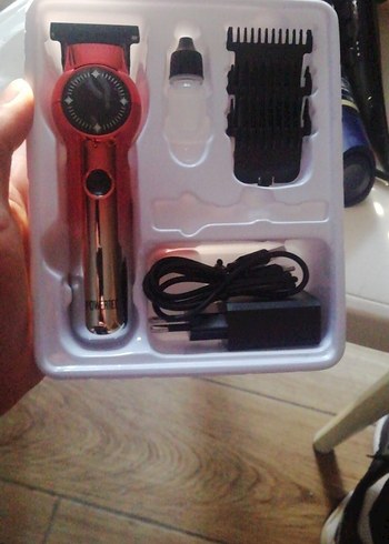 Kırmızı Ayarlanabilir Saç Kesme Makinesi Seti Powertec marka