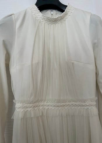 Uzun Kollu Beyaz Düz Kesim Gelinlik - Görsel 4