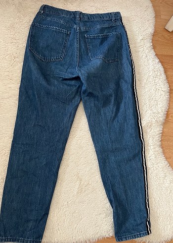 Çizgili Kemerli Mavi Kadın Denim Pantolon - Görsel 3