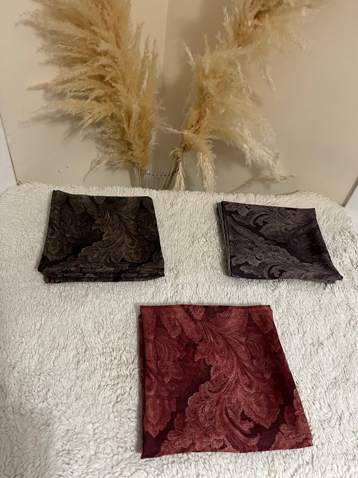 Bordo tonlarında klasik desenli şık eşarp - Görsel 5