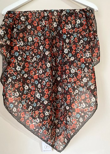 Canlı Renkli Çiçek Desenli Şık Eşarp - Görsel 2