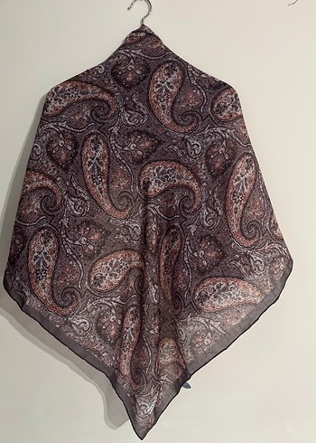 Mor tonlarında bohem tarz paisley desenli eşarp - Görsel 2