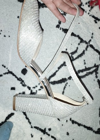 Gri Simli Topuklu Kadın Ayakkabı - Görsel 3