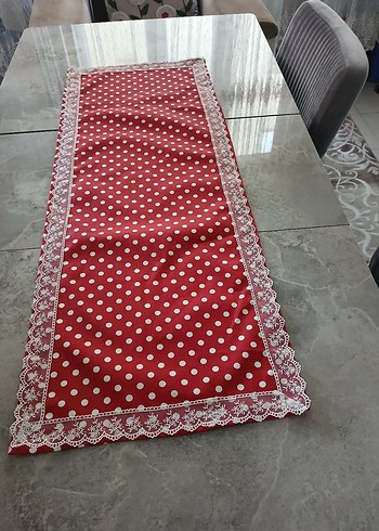 Nakışlı Kırmızı Puantiyeli Mutfak Önlüğü - Görsel 2