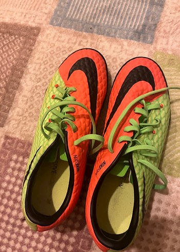 39 Beden Erkek Futbol Ayakkabısı