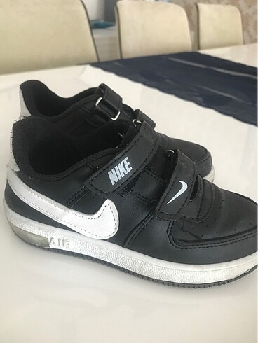 Spor ayakkabisi