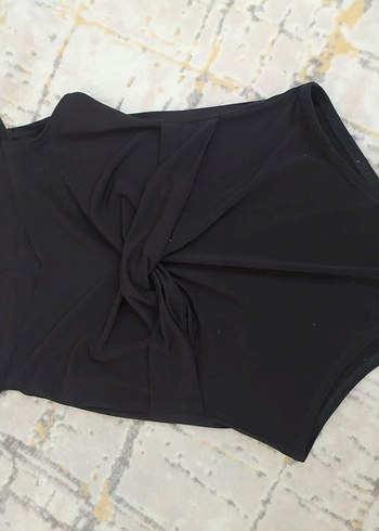Siyah V Yaka Kolsuz Vücuda Oturan Body