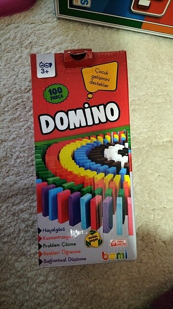 Domino 