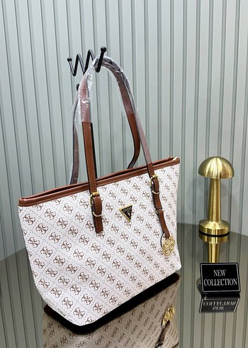 Beden Guess Kova Model 6 Rengiyle Stoklarımızda Ölçüleri: 42x24