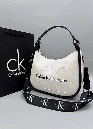 Calvin Klein Ölçüleri 25*33 cm Kod 723