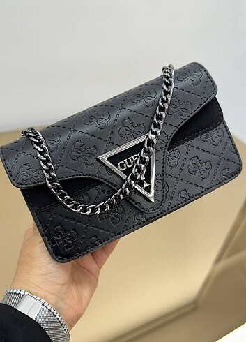 Guess A+A kalite En 17.5 cm Yükseklik 9 cm