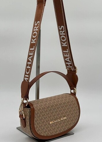 Michael Kors çapraz 