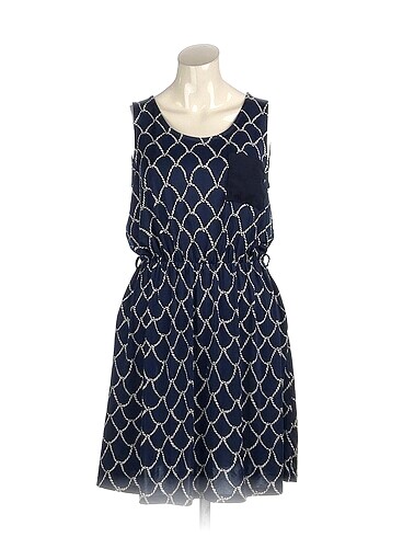 PreLoved Kısa Elbise %70 İndirimli.