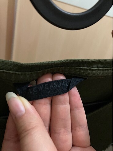 LC Waikiki LCW koyu yeşil başlıklı tişört