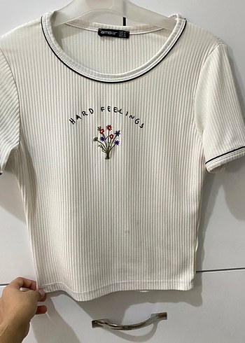 Dar beyaz crop tişört