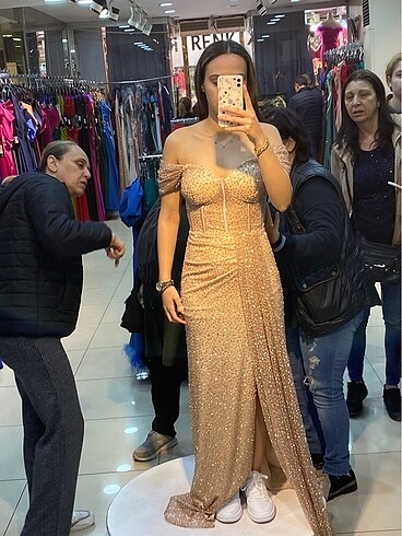 Gold krem taşlı parlak abiye