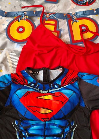 Kırmızı Süper Kahraman Temalı Askısız Çocuk Kostümü - Görsel 5
