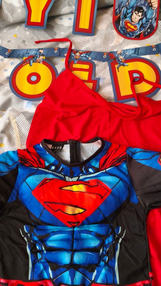 Kırmızı Süper Kahraman Temalı Askısız Çocuk Kostümü - Görsel 5