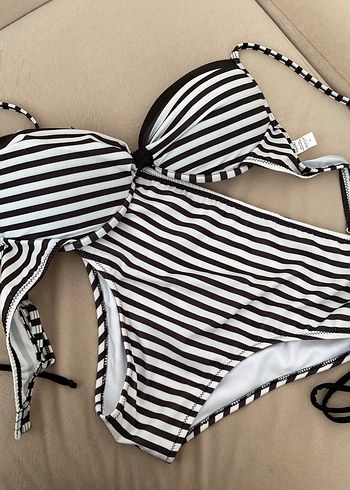 Siyah Beyaz Zebra Desenli Bikini Takımı - Görsel 5