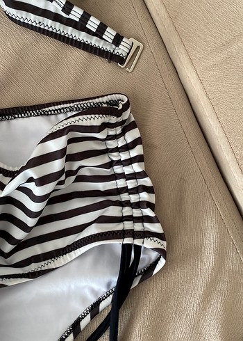 Siyah Beyaz Zebra Desenli Bikini Takımı - Görsel 3