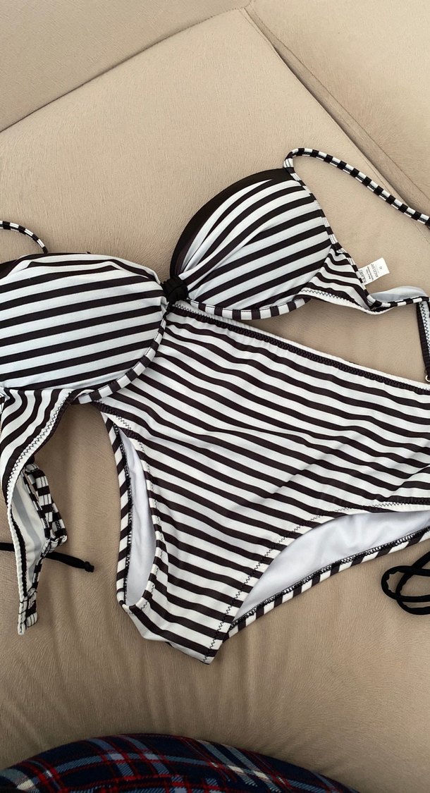 Siyah Beyaz Zebra Desenli Bikini Takımı - Görsel 5