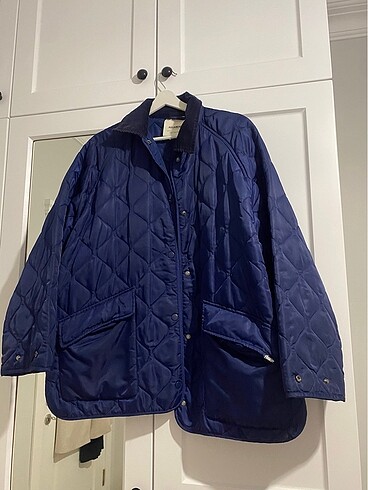 PULL AND BEAR KAPITONE CEKET