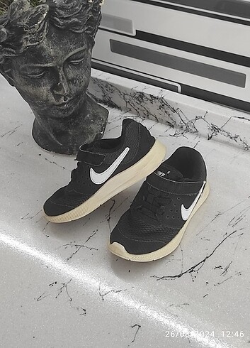 26 Beden Nike çocuk spor ayakkabı