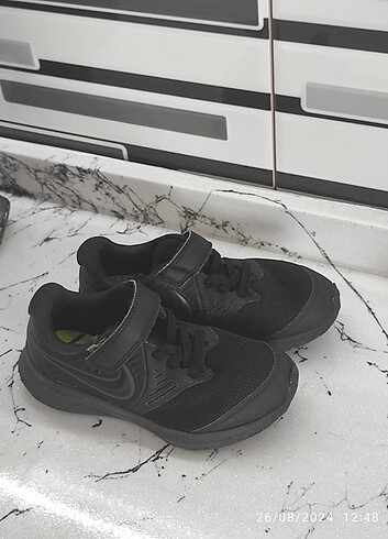 28 Beden siyah Renk Nike çocuk spor ayakkabı