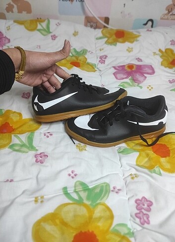 36 Beden Nike halı saha ayakkabısı