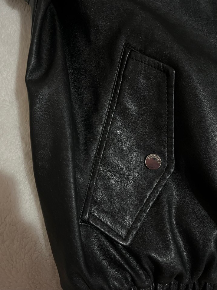 BERSHKA Siyah Deri Kadın Ceket - Görsel 3