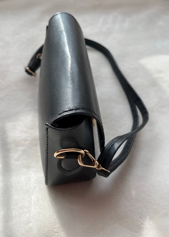 Siyah Deri Tokalı Kadın Omuz Çantası - Görsel 3