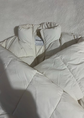 Düğmeli Beyaz Kadın Kışlık Mont - Görsel 2