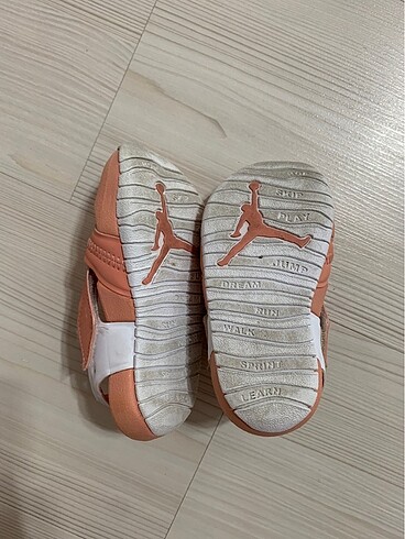22 Beden Orijinal Nike sandalet