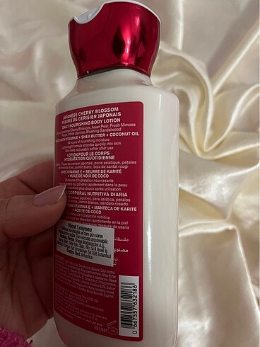 Beden bath & body works japanese cherry blossom vücut losyonu ve kremi