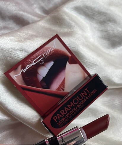 mac paramount satin lipstick ruj