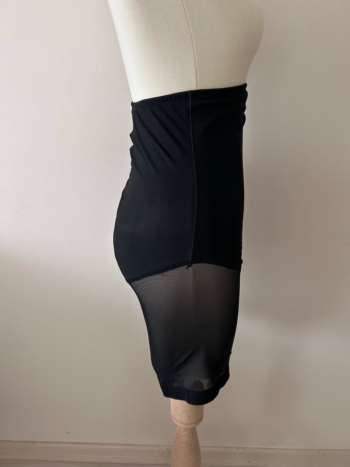 Siyah Korse - Görsel 2